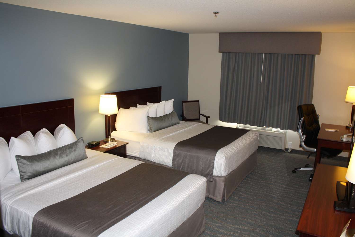 Western Hotel 3*